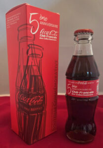 Bouteille en verre pour les cinq ans du club français des collectionneurs de Coca-Cola